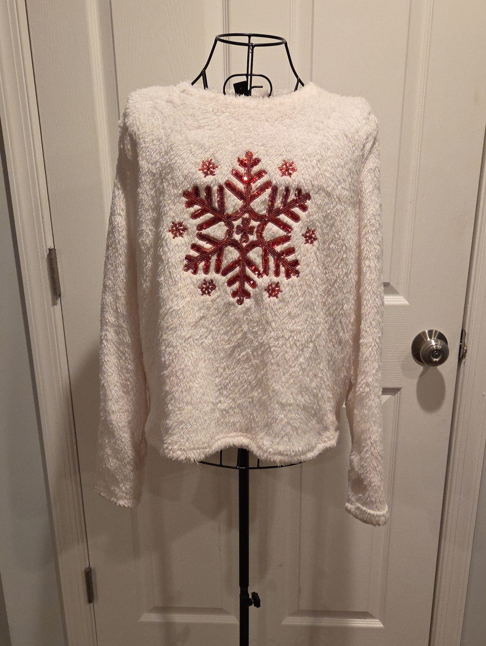 SHEIN Cream Fuzzy Snowflake Crewneck Sweater